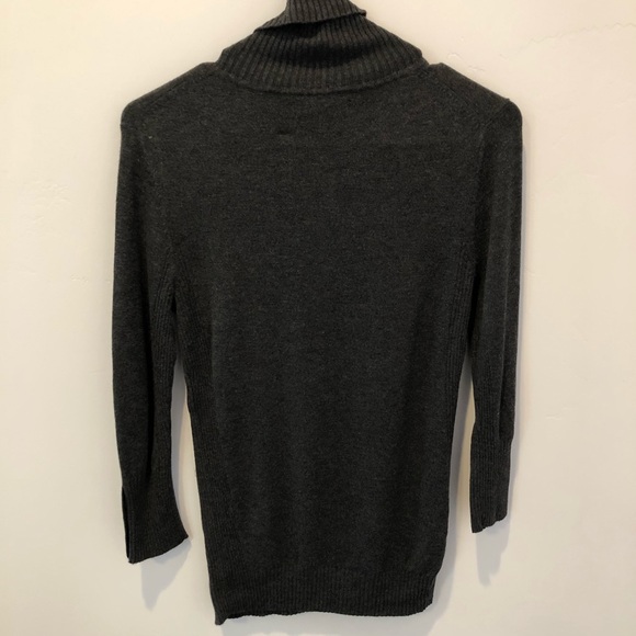 Express Grey Turtleneck Sweater Sz Small - Picture 4 of 5